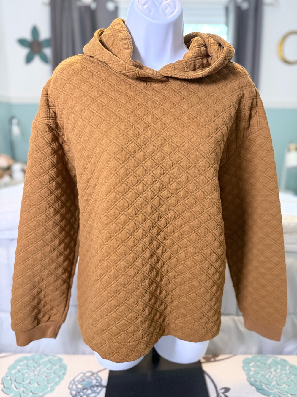 Madewell Quilted Crewneck Hoodie in Camel